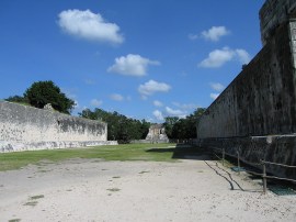 Il Grande Campo a Chichén Itzà, nello Yucatan (Foto Flickr Pet_r)