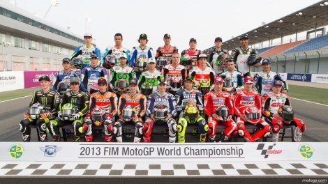 La foto ufficiale dei piloti iscritti alla MotoGP 2013 (Photo motoblog.it)