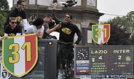 5 maggio 2002-5 maggio 2013: la Juventus festeggia ancora una volta uno scudetto (foto 2013 LaPresse)