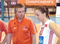 Alessandro Chiappini durante un time-out con la Turchia