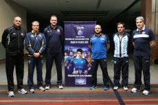 Gli allenatori delle sei squadre finaliste. Da sinistra: Glenn Hoag (Canada), Bernardo Rezende "Bernardinho" (Brasile), Andrey  Voronkov (Russia), Mauro Berruto (Italia), Javier Weber (Argentina) e Camillo Placì (Bulgaria) (foto FIVB)