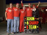 Michael Schumacher festeggia il 6° titolo mondiale: cancellato il record di Fangio